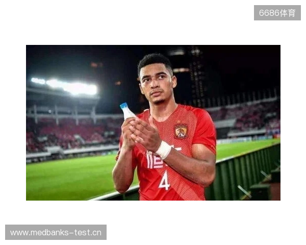 黄希扬:希望在向余望们身上能实现全国球迷的愿望,走向世界杯 黄希扬:希望在向余望们身上能实现全国球迷的愿望,走向世界杯