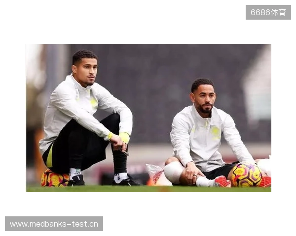 镜报：曼联无法通过付解约金签若昂-戈麦斯，球员梦想去利物浦