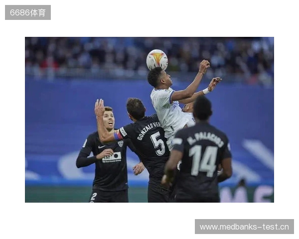 阿斯:佩德里预计将在对阿拉维斯时复出,并出战大约15分钟 阿斯:佩德里预计将在对阿拉维斯时复出,并出战大约15分钟