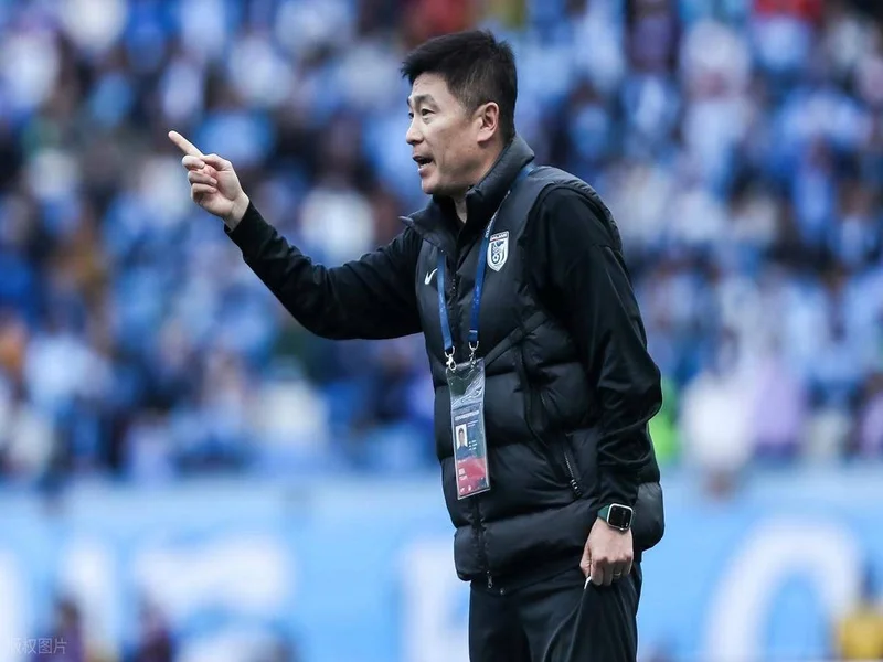 祝贺！大连英博主帅李国旭被授予辽宁五一劳动奖章