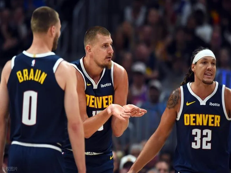 罗马诺：谢什科预计伤缺大约三周，将在12月初回归合练